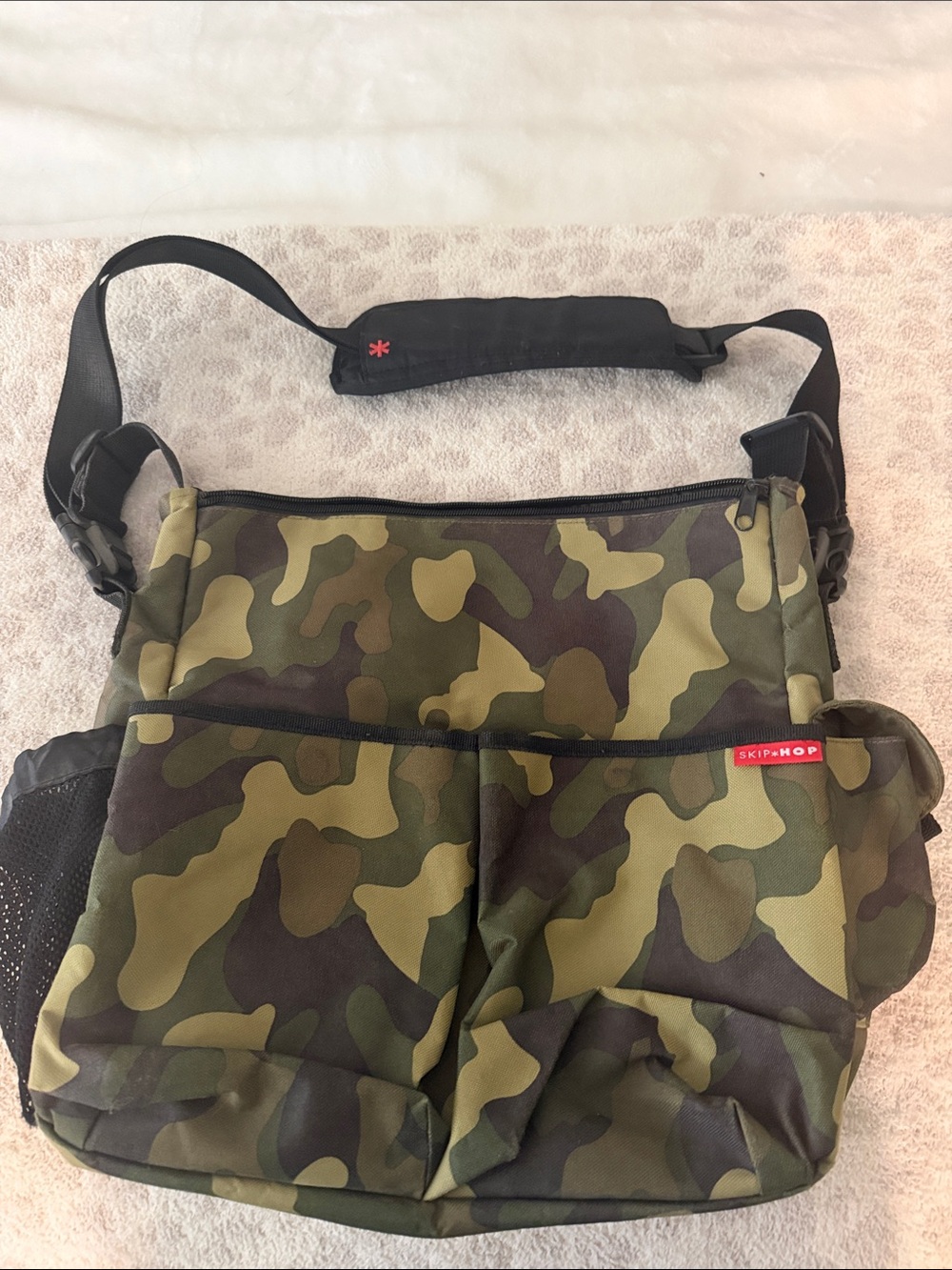 Skip Hop  Camo diaper/ Messenger bag - Olive and Dark Green